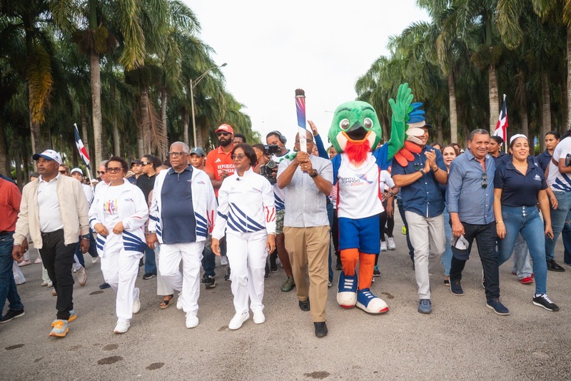 La Basílica recibe la Antorcha con la Llama de los Valores de los XXV Juegos Centroamericanos y del Caribe Santo Domingo 2026