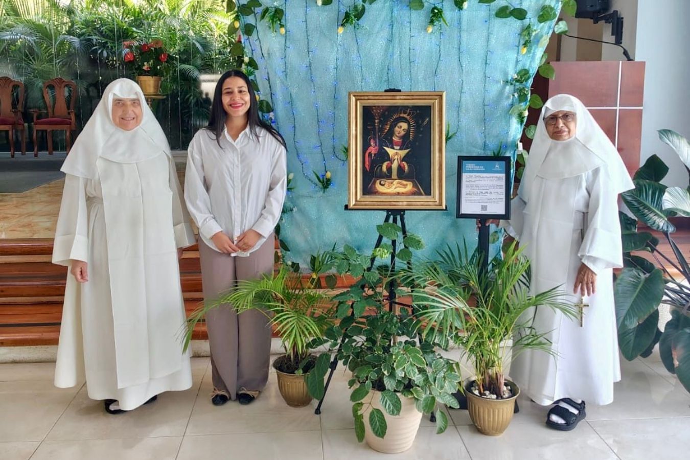La Virgen Peregrina de la Altagracia visita el Hogar de Ancianos San Francisco de Asís