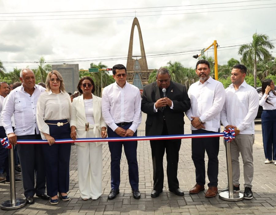 Inauguran obras de mejoramiento del entorno de la Basílica de Nuestra Señora de la Altagracia