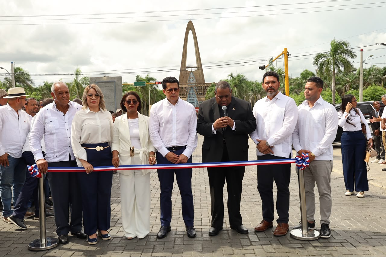 Inauguran obras de mejoramiento del entorno de la Basílica de Nuestra Señora de la Altagracia
